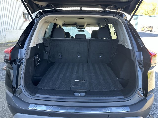 Used 2023 Nissan Rogue SV AWD/4WD image 28