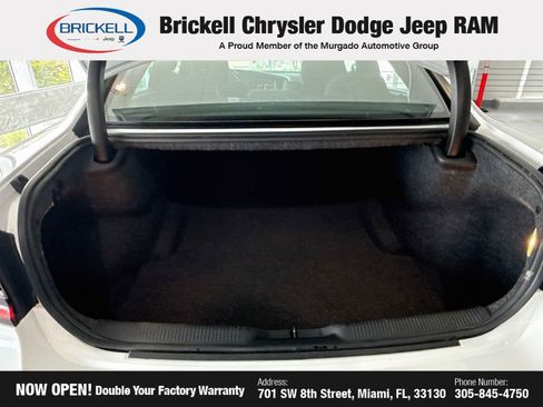 Used 2022 Dodge Charger SXT RWD image 12