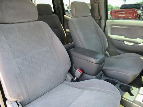 Used 2004 Toyota Tacoma PreRunner RWD image 10