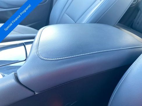 Used 2024 Buick Enclave Essence w/ Sport Touring Edition FWD image 28