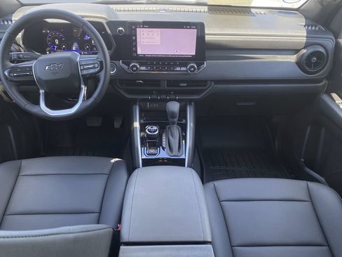 Used 2026 Chevrolet Colorado Trail Boss AWD/4WD image 12