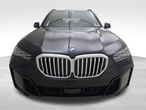 Used 2026 BMW X5 xDrive40i w/ M Sport Package AWD/4WD image 3