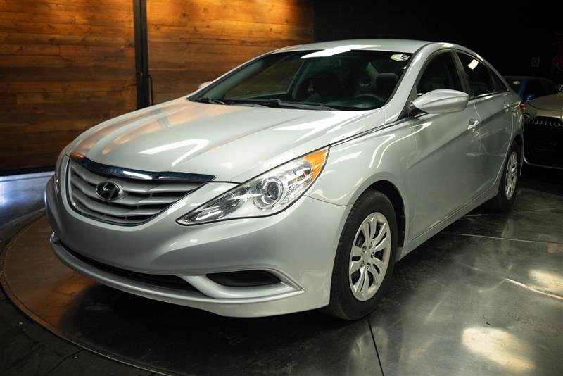 Used 2013 Hyundai Sonata GLS FWD image 2