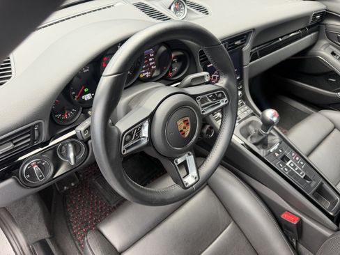 Certified 2018 Porsche 911 Carrera T RWD image 4