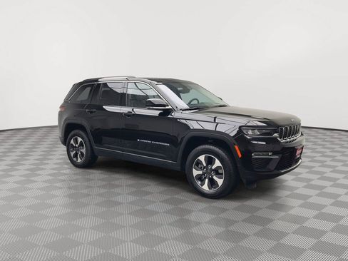 Used 2023 Jeep Grand Cherokee 4WD 4xe image 36