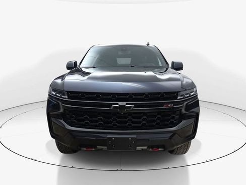 Used 2022 Chevrolet Tahoe Z71 w/ Luxury Package AWD/4WD image 12