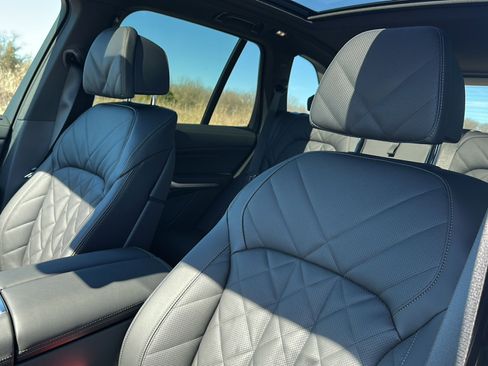 New 2026 BMW X5 xDrive40i w/ M Sport Package image 11