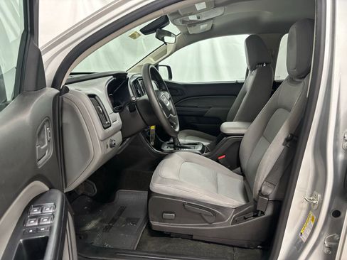 Used 2016 GMC Canyon 2WD Crew Cab w/ Convenience Package image 12