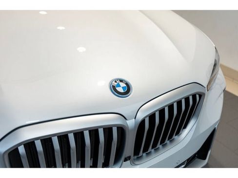 New 2026 BMW X5 xDrive50e AWD/4WD image 43