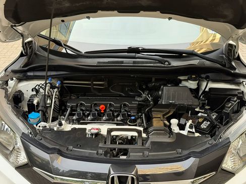 Used 2018 Honda HR-V EX image 49