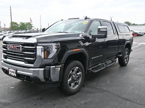 Used 2025 GMC Sierra 2500 SLT w/ SLT Convenience Package AWD/4WD image 12