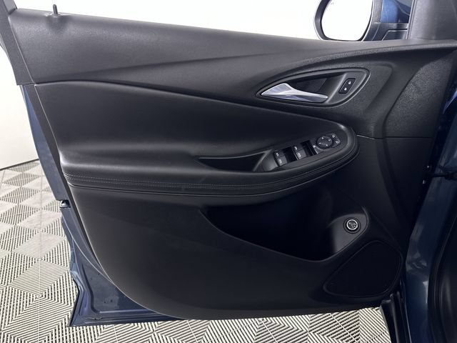 Used 2024 Buick Encore GX Preferred FWD image 23