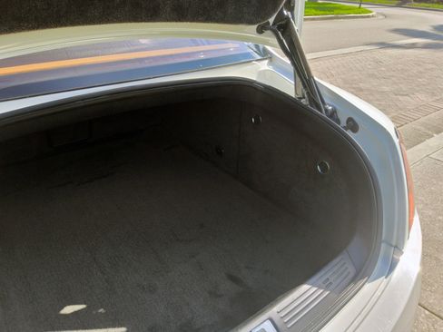 Used 2013 Bentley Flying Spur Flying Spur image 54