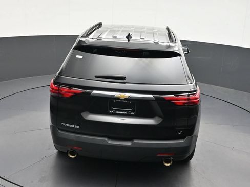 Used 2023 Chevrolet Traverse LT FWD image 17