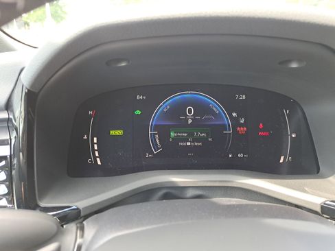 New 2025 Toyota Camry SE image 17