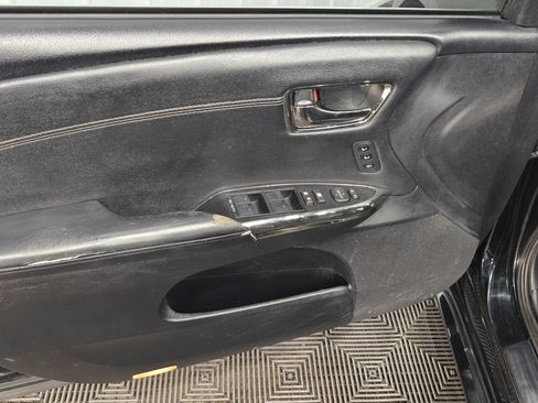 Used 2013 Toyota Avalon XLE Touring image 40