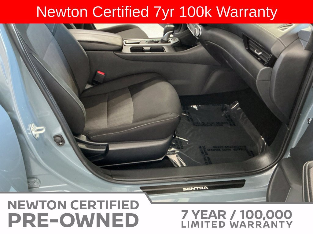 Used 2025 Nissan Sentra SV FWD image 13