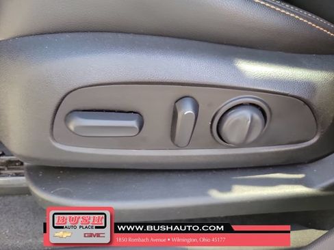 Used 2019 GMC Terrain SLT w/ Preferred Package AWD/4WD image 17