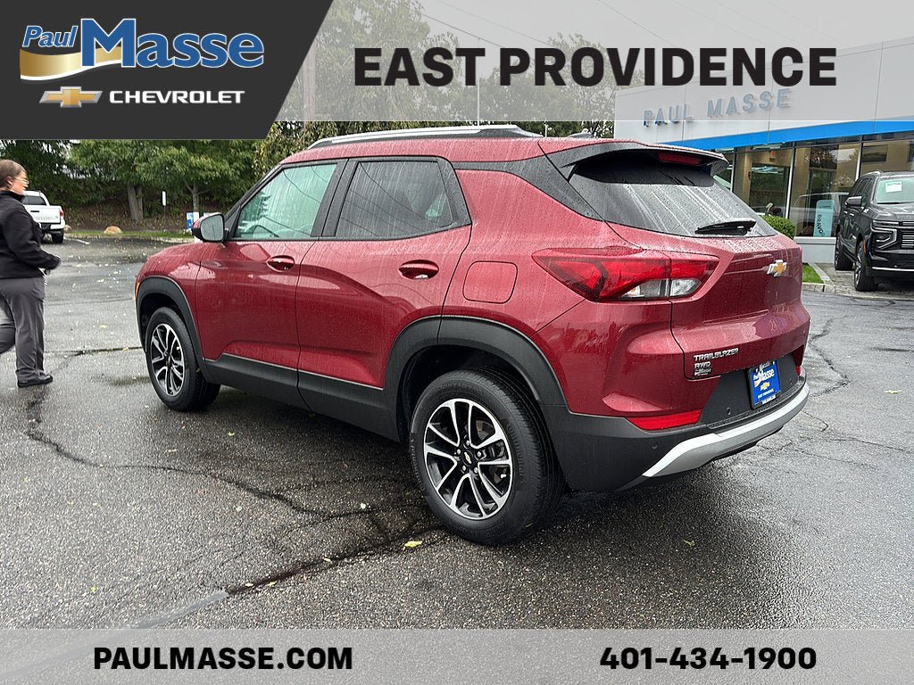 Used 2024 Chevrolet TrailBlazer LT w/ Convenience Package AWD/4WD image 6