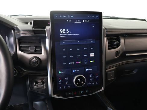 Used 2024 Ford Expedition Platinum RWD image 5