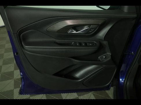 Used 2022 GMC Terrain SLE w/ Driver Convenience Package image 22