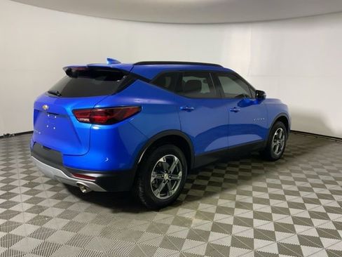 Used 2024 Chevrolet Blazer LT image 7