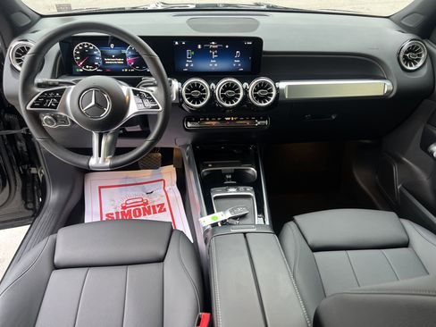 Certified 2025 Mercedes-Benz GLB 250 4MATIC image 16