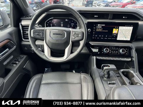 Used 2023 GMC Sierra 1500 Denali w/ Technology Package image 3