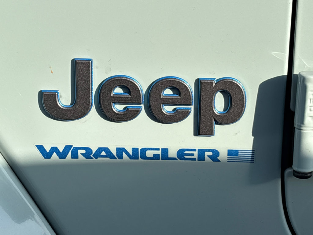 Used 2024 Jeep Wrangler Unlimited w/ Convenience Group AWD/4WD image 20