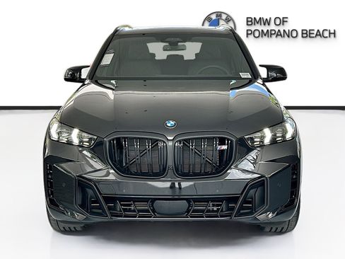 New 2026 BMW X5 M60i image 2