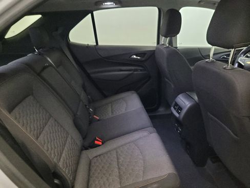 Used 2018 Chevrolet Equinox LT w/ Sun & Infotainment Package AWD/4WD image 19