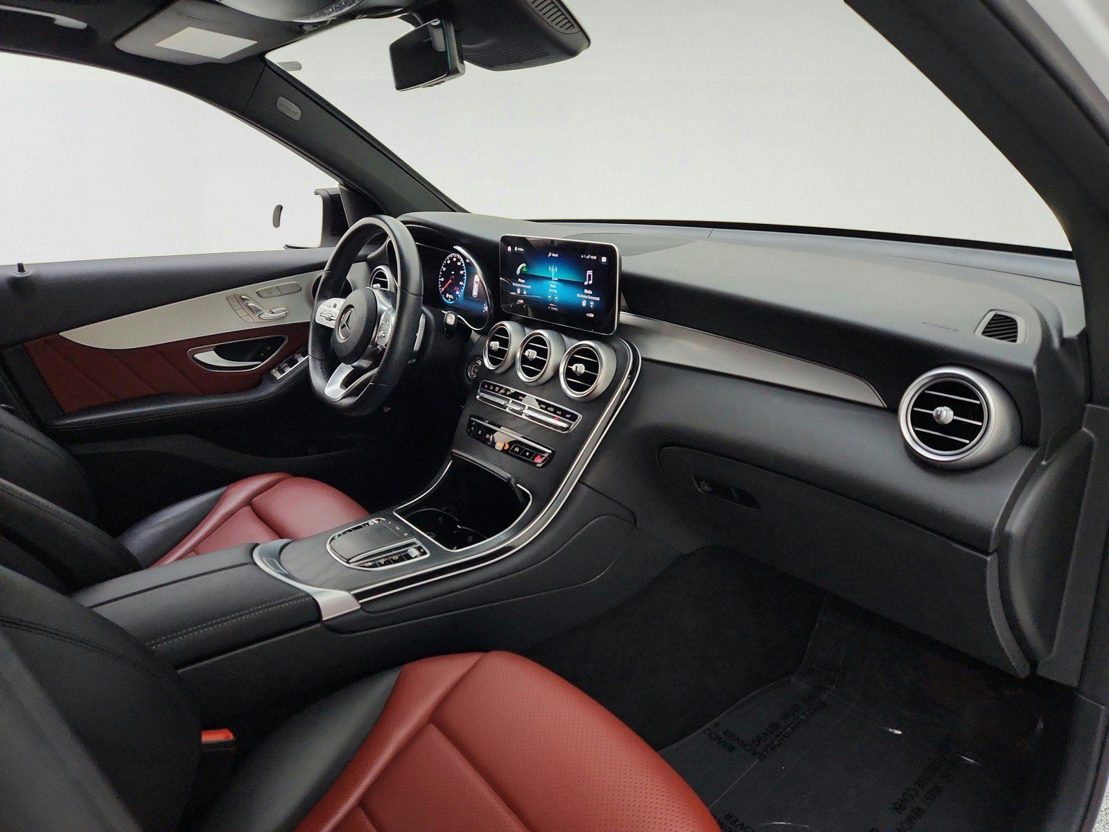 Certified 2022 Mercedes-Benz GLC 300 image 29
