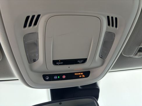 Used 2023 Buick Envision Preferred AWD/4WD image 35