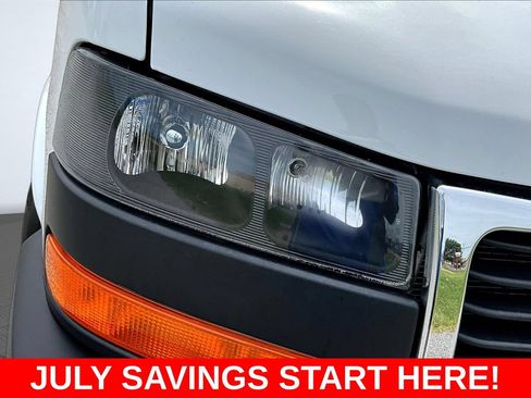 Used 2025 GMC Savana 3500 LT w/ LT Preferred Equipment Group RWD image 23