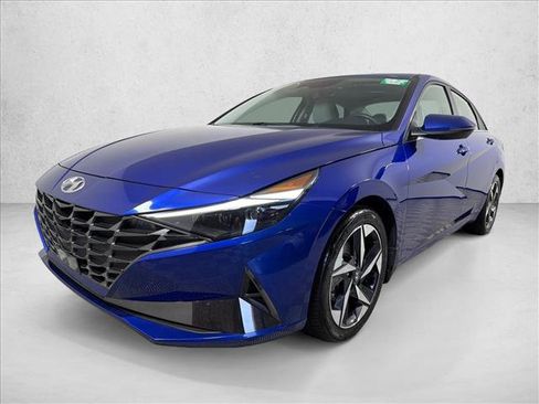 Used 2023 Hyundai Elantra Limited FWD image 9