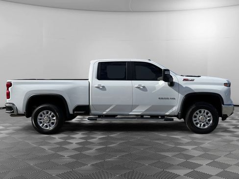 Used 2025 Chevrolet Silverado 2500 LT w/ All Star Edition AWD/4WD image 6