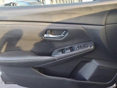 Used 2024 Nissan Sentra SV image 23