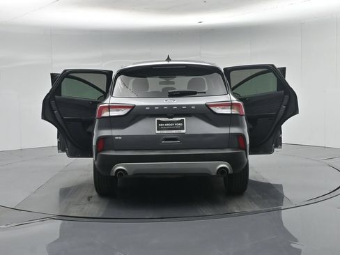 Used 2022 Ford Escape SE FWD image 30