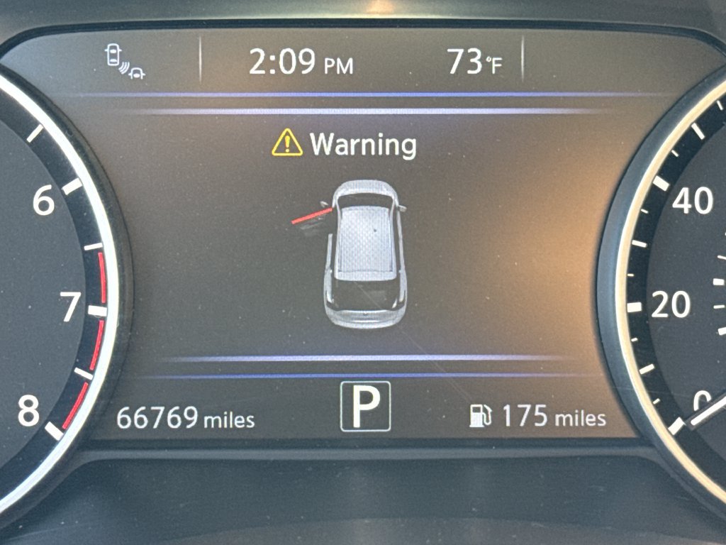 Used 2020 Nissan Murano SV w/ Cargo Package FWD image 17