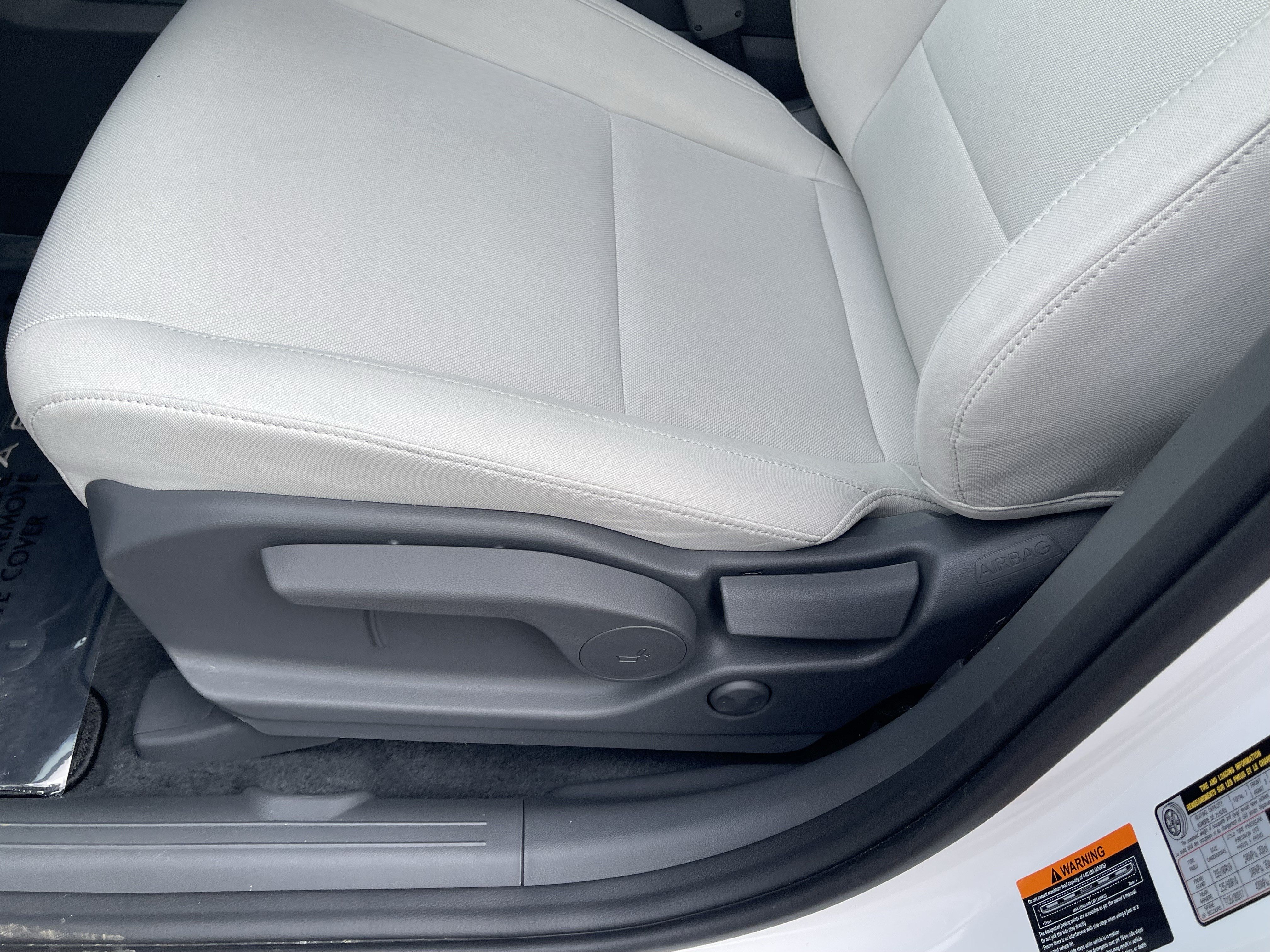 Certified 2025 Hyundai Santa Fe SE AWD/4WD image 18