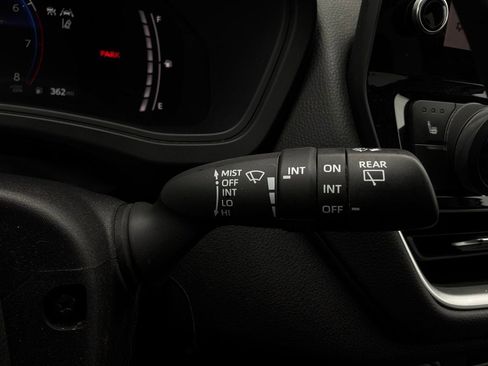Used 2025 Toyota Grand Highlander FWD image 39