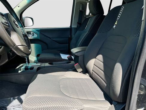 Used 2019 Nissan Frontier PRO-4X image 22