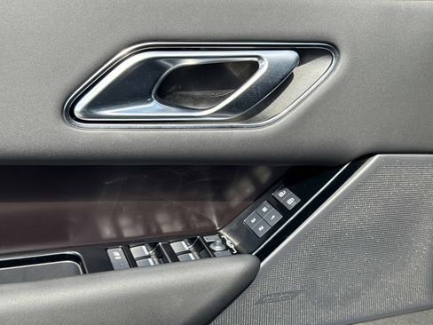 Used 2026 Land Rover Range Rover Velar Dynamic SE image 38