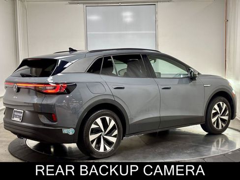 Used 2023 Volkswagen ID.4 Pro AWD/4WD image 9