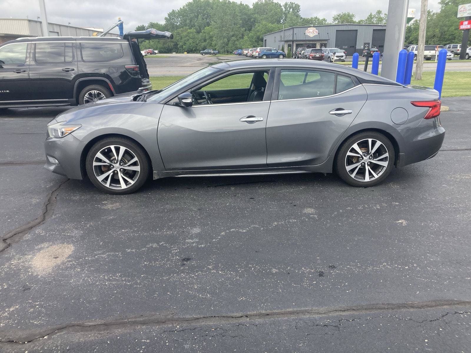 Used 2017 Nissan Maxima Platinum FWD image 4