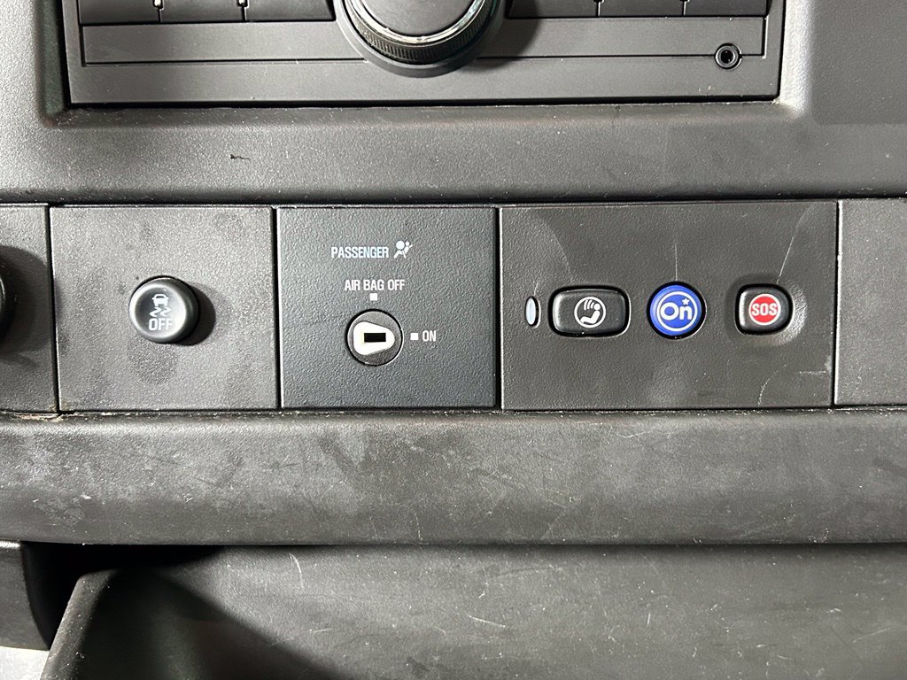 Used 2025 Chevrolet Express 2500 w/ Driver Convenience Package RWD image 18