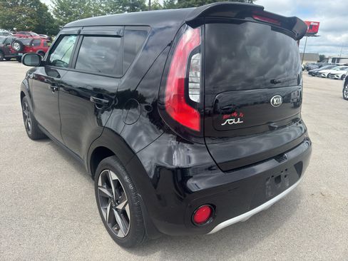 Used 2017 Kia Soul + FWD image 5