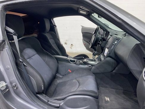 Used 2012 Nissan 370Z Coupe image 11