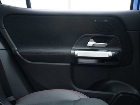Certified 2026 Mercedes-Benz GLB 250 4MATIC image 44