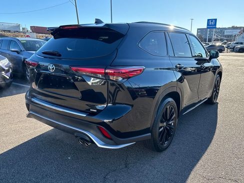 Used 2023 Toyota Highlander XSE image 10